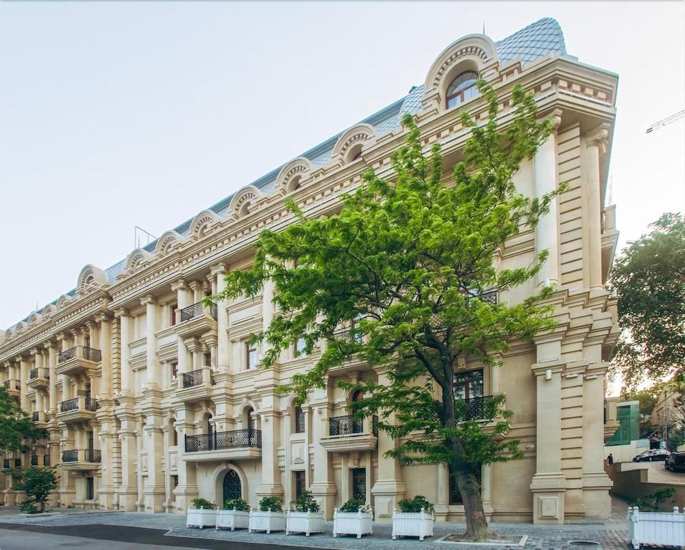 Sapphire Bayil Hotel Baku Bagian luar foto