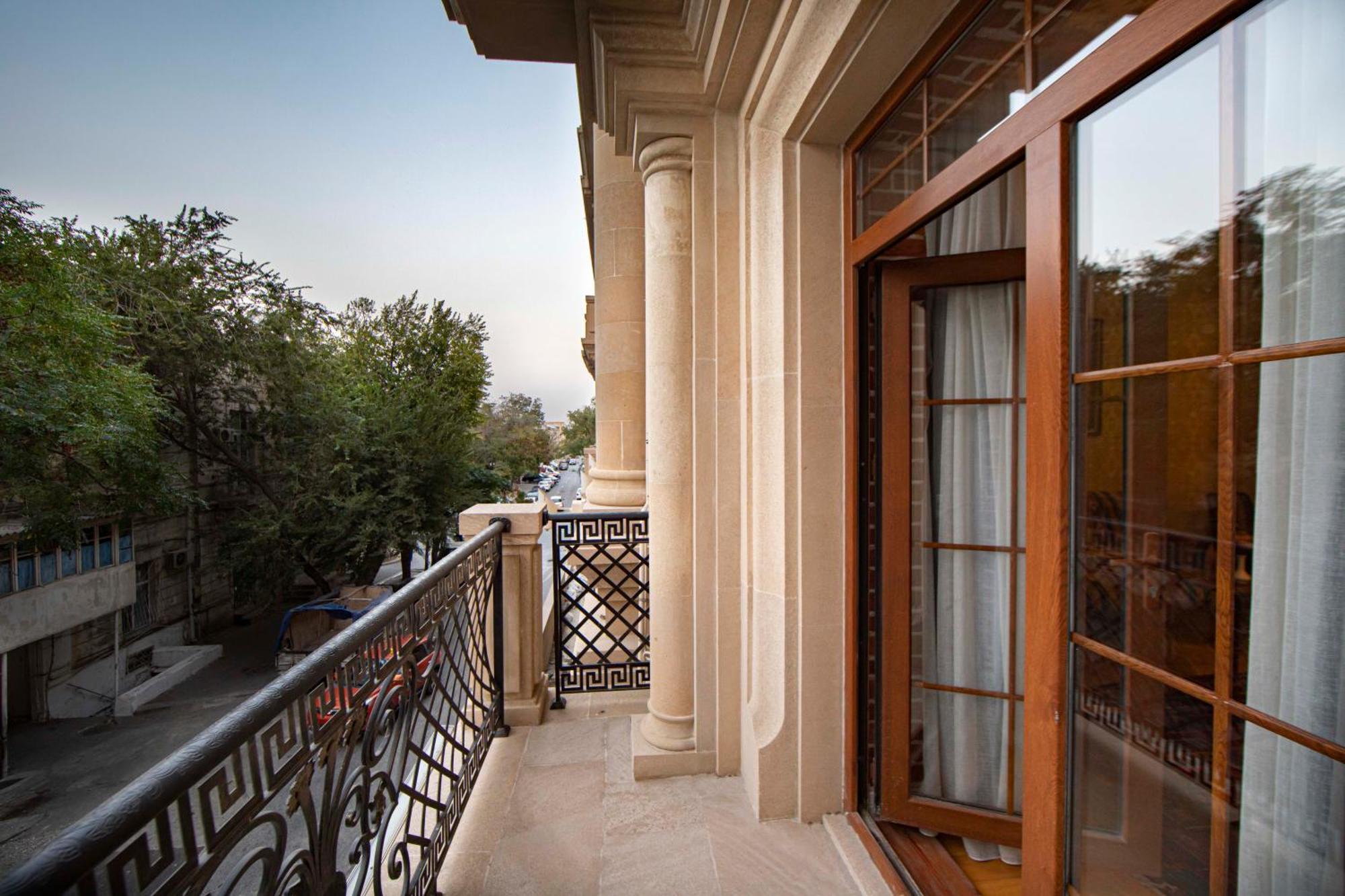 Sapphire Bayil Hotel Baku Bagian luar foto